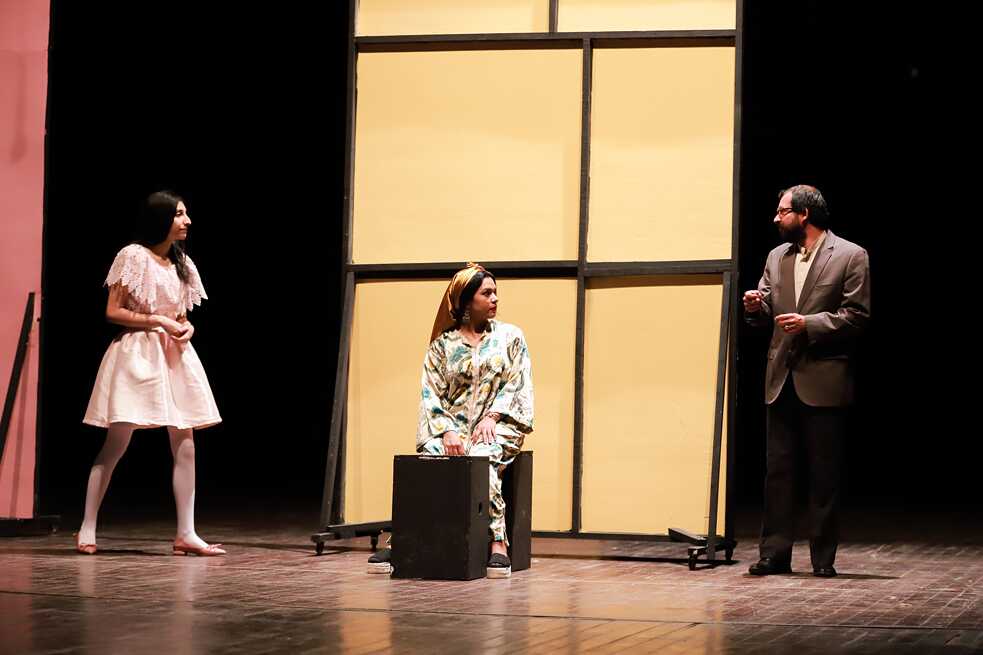 For the music theatre “Egmont in Iraq”, German and Iraqi musicians and writers created a new adaptation of the tragedy “Egmont” by Johann Wolfgang von Goethe with incidental music by Ludwig van Beethoven. 