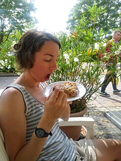 Bicultural Urbanite blogger Brianna Summers eats Streuselkuchen in Germany