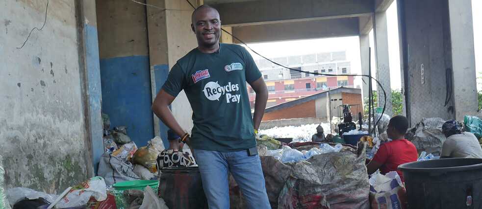 Alex, de la African Cleanup Initiative