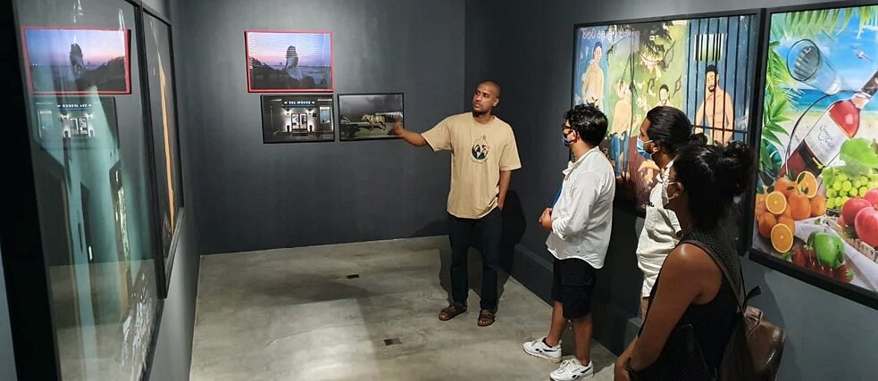 During his stay in Colombo Aziz Hazara visited Saskia Fernando Gallery to view Abdul Halik Azeez' exhibition 'day dreamer you are'.