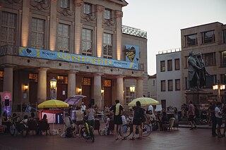 Theaterplatz am Abend