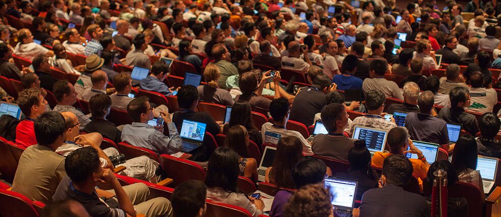 Latitude – Asistentes en 2013 a la conferencia “Wikimanía”