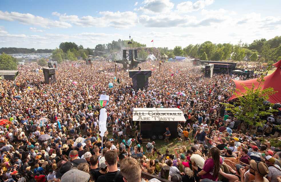 Turmbühne auf dem Gelände des Fusion-Festival