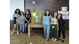 Plastik-Kunst mit precious plastic georgia