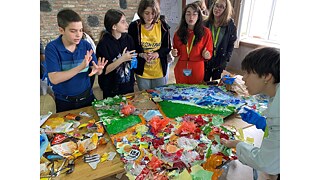 Plastik-Kunst mit precious plastic georgia