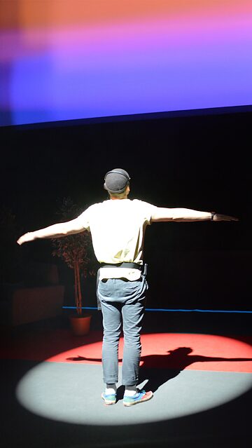 Christian Rätsch prova con i Rimini Protokoll prima della Première allo Staatsschauspiel