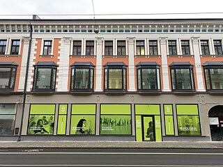 Am 15. März 2021 zog das Goethe-Institut Riga in die historische Fußgängerpassage Bergs Basar (Berga Bazārs). Das Foto zeigt die Außenfassade während der Umbaumaßnahmen.