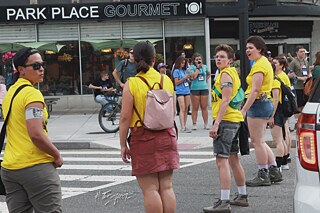 交通管制 © 照片：Courtesy of Tut Shoots © TutShoots 交通管制