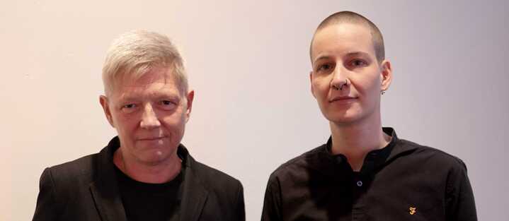 Die Kuratorinnen Birgit Bosold und Carina Klugbauer vom Schwulen Museum Berlin