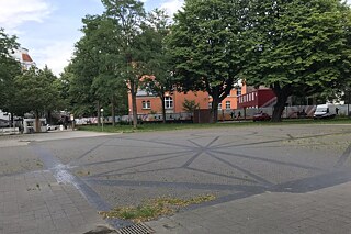 Das Mosaik, das an die Bornplatzsynagoge erinnert, die 1938 von den Nazis zerstört wurde
