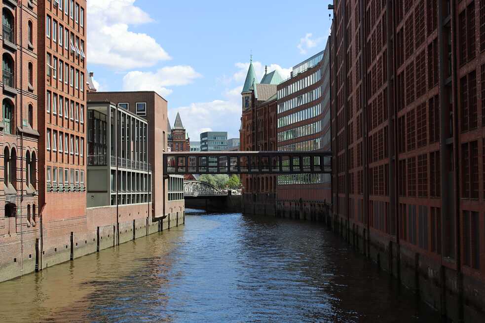 Eine Brücke in der Speicherstadt