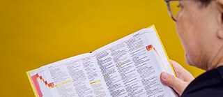 Dr. Kathrin Kunkel-Razum mit Duden