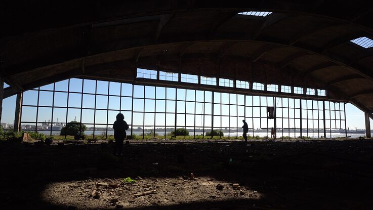 Alter Hangar am Hafen von Montevideo
