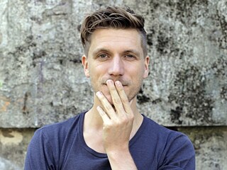 7_NEUBAU_DIRECTOR JohannesMariaSchmit_Director ©Media Luna New Films © ©Media Luna New Films 7_NEUBAU_DIRECTOR JohannesMariaSchmit_Director ©Media Luna New Films