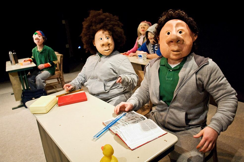 Сцена из спектакля