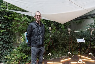 László András Halák und seine Installation <i>Lebensfaden</i>