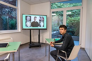 Márk Dalotti und sein Projekt <i>Deepfake</i>