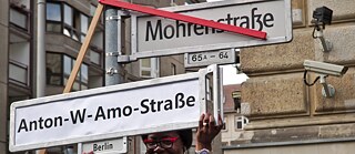 Anton-Wilhelm-Amo-Straße in Berlin Schild