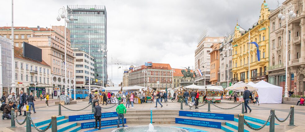 Brunnen und Umgebung