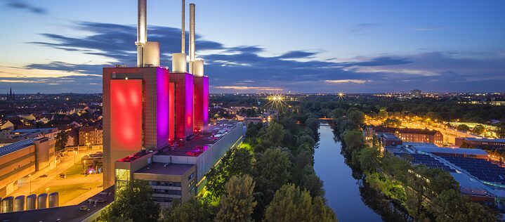 Who can boast a pink combined heat and power plant? Why Hannover, probably the most underrated city in the world, of course.
