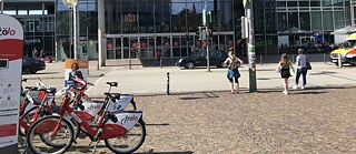 Der Eingang des Freiburger Hauptbahnhofes