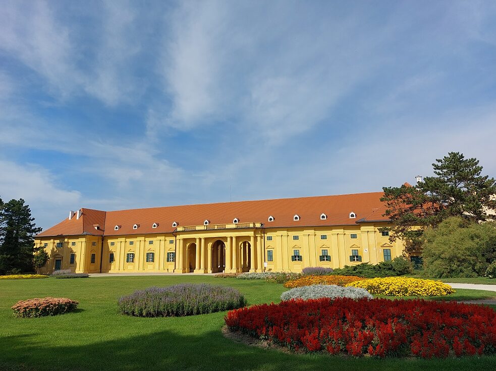 Strahlender Himmel in Lednice