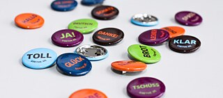 Buttons small