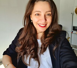 lächelnde Frau © Raluca Radu Raluca Radu