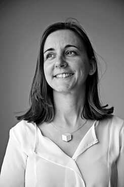 Dr. Ela Kaçel