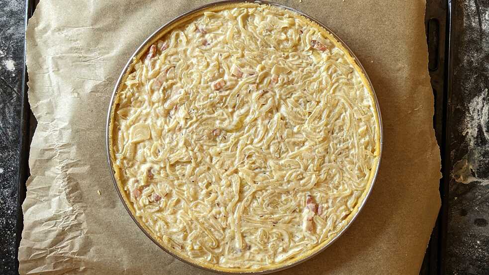 Das Bild zeigt einen Zwiebelkuchen