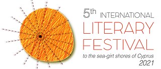 Auf der rechten Seite des Bildes lautet der Text wie folgt: 5. Internationales Literaturfestival, an den Küsten Zyperns 2021. Auf der linken Seite des Bildes ist ein gelb-oranger Kreis gezeichnet, der diagonal von dünnen roten Linien durchzogen ist. In der Mitte des Kreises befindet sich ein Punkt, und von der Mitte bis zum äußeren Rand des Kreises verlaufen gepunktete Linien.