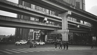 Große Straßenkreuzung in Chengdu