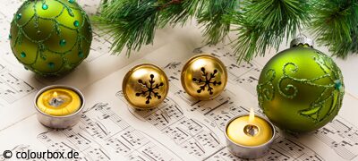 Weihnachten mit Glocken und Noten