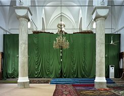 C-Print, laminiran, uramljen, 95 × 122 cm, Karavas Alsancak/CY, 2009.