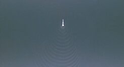 audio-video instalacija, HD, 12', u boji, Alesund/NO, 2018. Režija i performans: Emilija Škarnulytė