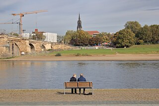 Die Neustadt vom Terrassenufer aus gesehen