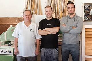 Pasztorek-Jungs in der Werkstatt