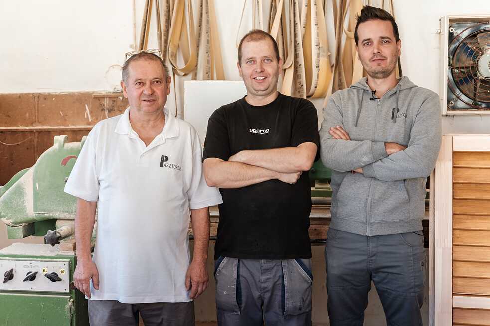 Pasztorek-Jungs in der Werkstatt