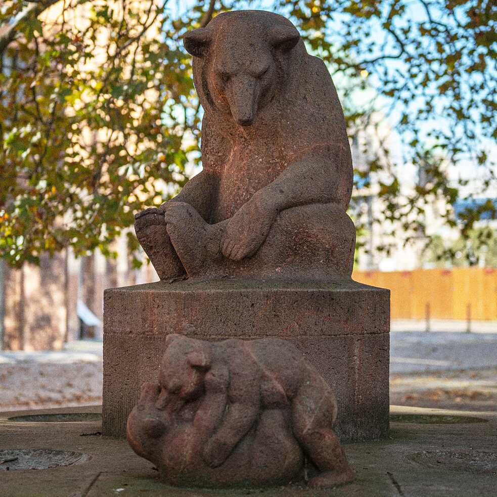 Bear sculpture in Berlin Mitte