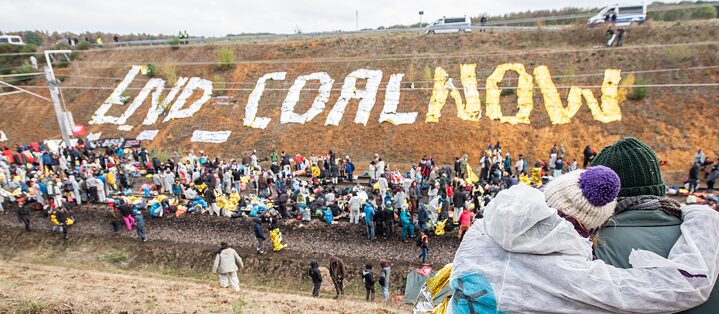 End Coal Now: Aktion von Ende Gelände am Tagebau Hambach im Herbst 2018.