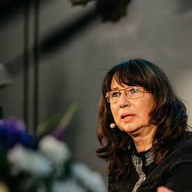 Mojca Škrinjar, Mitglied im slowenischen Parlament