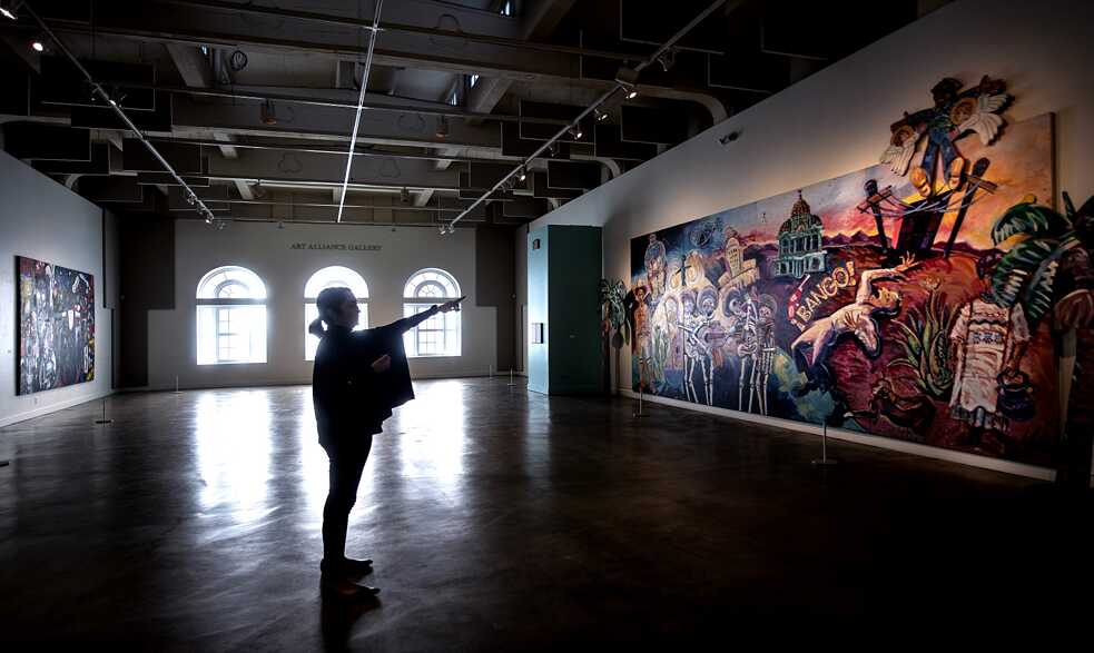 Descolonización - El viernes 17 de enero de 2020 la prensa vio un adelanto de la colección privada del actor Cheech Marin que formará parte del Centro Cheech Marin de Arte, Cultura e Industria Chicanos del museo en Riverside, California.