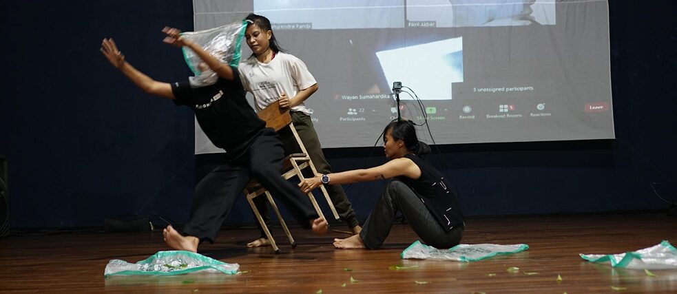 Garasi_Indonesien_A session on theatre making workshop