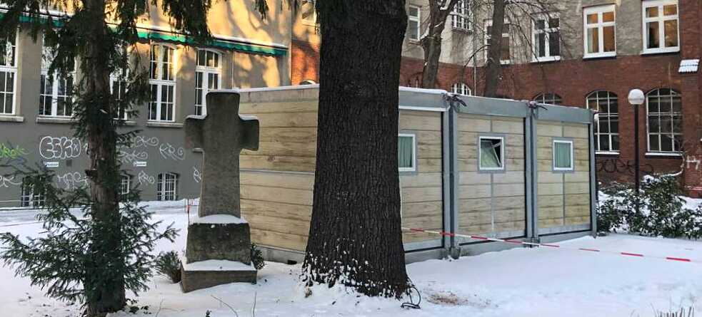 Im Sommer stehen sie auf Festivalwiesen, im Winter beherbergen sie Obdachlose: Die „Lodges“ von My Molo werden in Zusammenarbeit mit der Kältehilfe Berlin als Winterunterkünfte für Obdachlose zur Verfügung gestellt. 