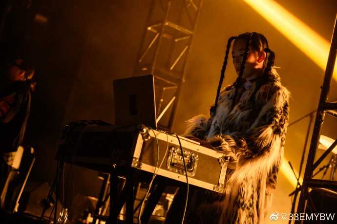  Die Shanghaier 33EMYBW beim Live-Gig