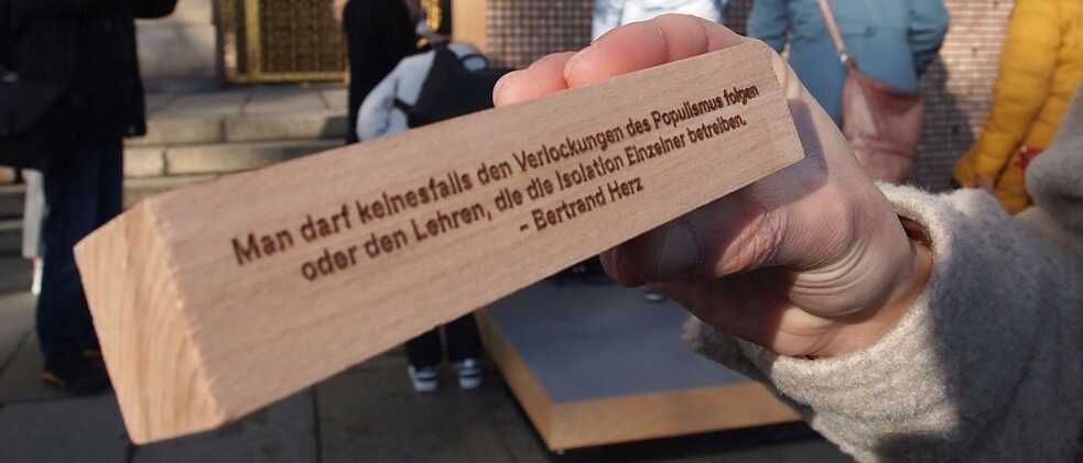 Zitatklötzchen der Wand