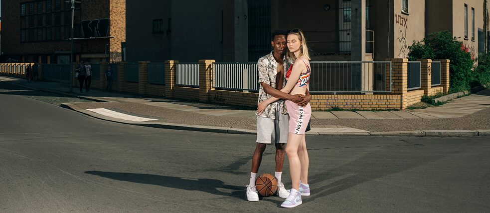 After a long lockdown, Jan and Undine, who were already a couple before the pandemic, spend the first warm summer day in May 2021 enjoying the fresh air in Leipzig. Photo taken: 09.05.2021, Leipzig.