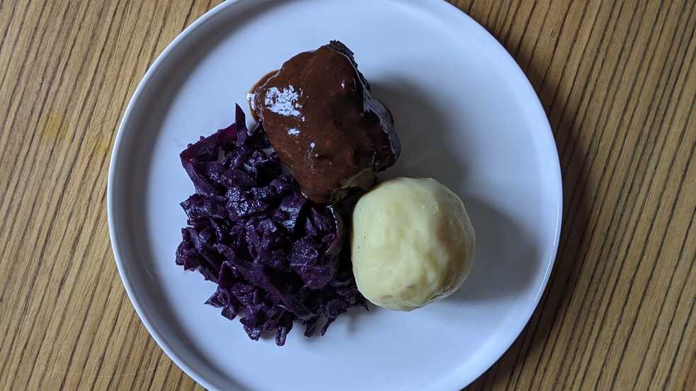 Rotkohl, Knödel, Roulade