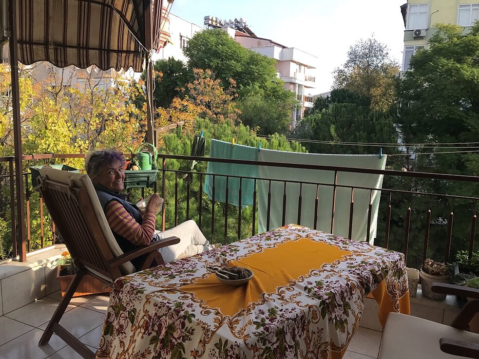 Meine neue Terrasse inklusive Mitbewohnerin 