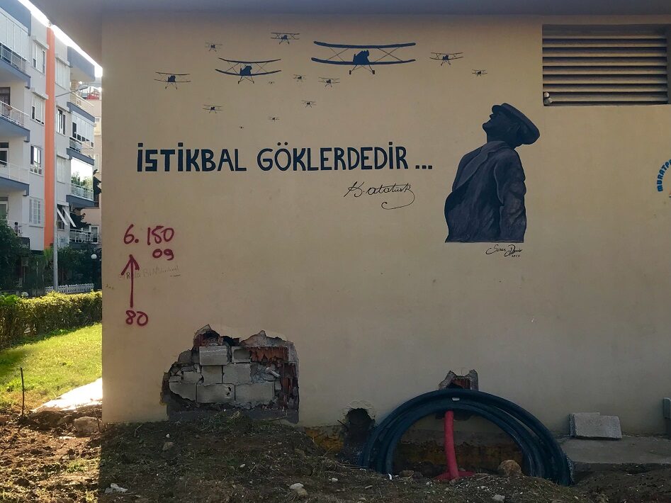 Die Zukunft steht im Himmel - Istikbal Göklerdedir